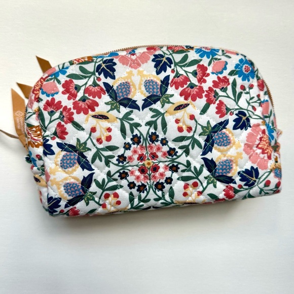 Vera Bradley Small Cosmetic - Picture 2 of 5